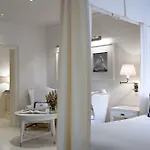 J.k. Place 5* Capri