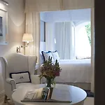 فندق جيه كيه بليس 5*