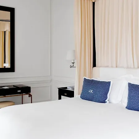 J.k. Place Hotel 5*