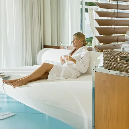 J.k. Place Отель